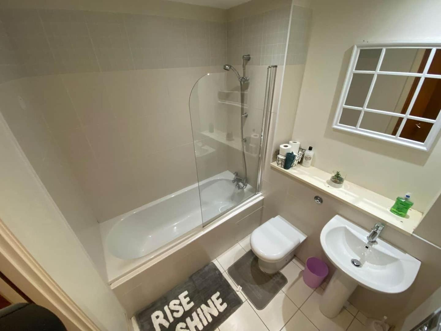 2br Stunning Centre Apartment Belfast