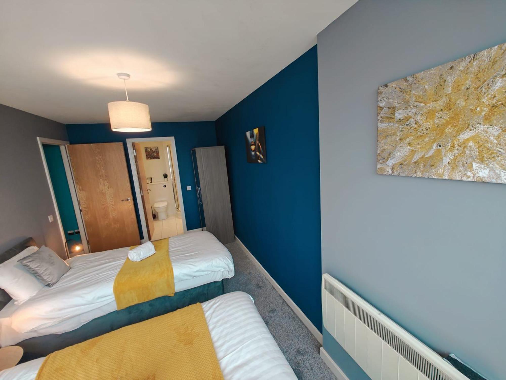 2br Stunning Centre Apartment *